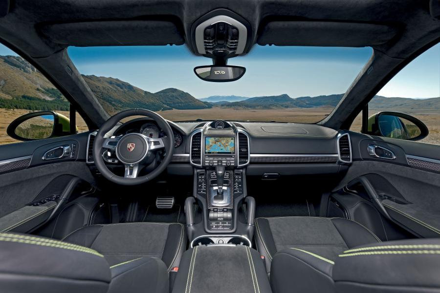  Porsche Cayenne GTS 2012 года  (фото 7 из 14)